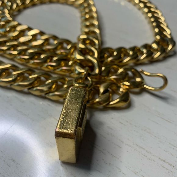 1970s Chanel Gold Toned Perfume Chain Belt Necklace Vintage Pristine condition - Picture 3 of 14